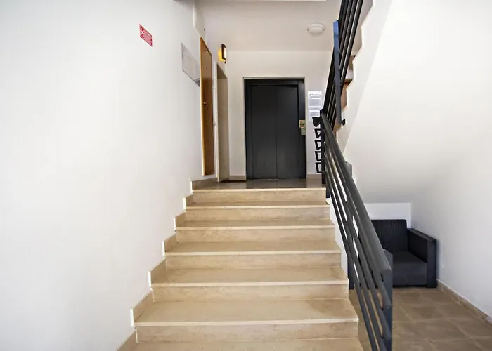Miranda Apartment